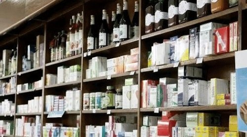 Aleksinčani pljačkali apoteku u Nišu, pobegli zbog "panik" tastera