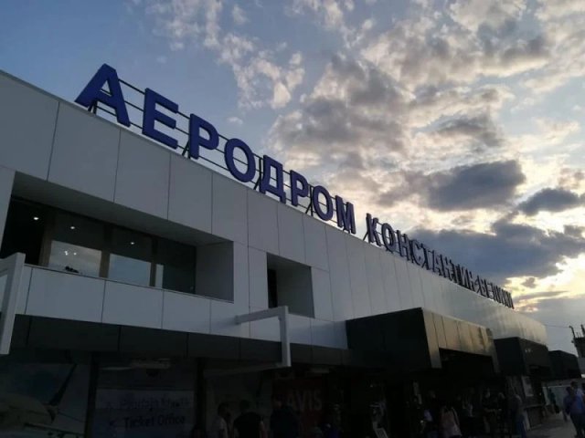 Aerodrom ''Konstantin Veliki'' ispražnjen nakon još jedne anonimne dojave o bombi