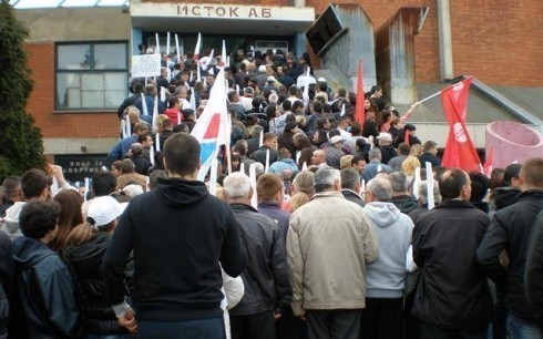 Алексиначки напредњаци посетили митинг у Лесковцу