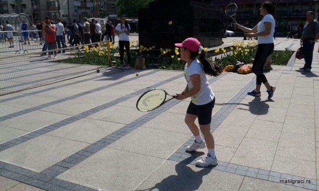 Bronzana Nina na Republičkom takmičenju u tenisu