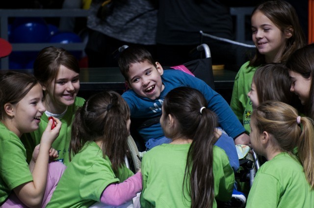 UNICEF-ov sportsko-rekreativni program za inkluziju dece