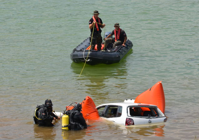 Pokazna vežba spasilačkih timova na Bovanskom jezeru