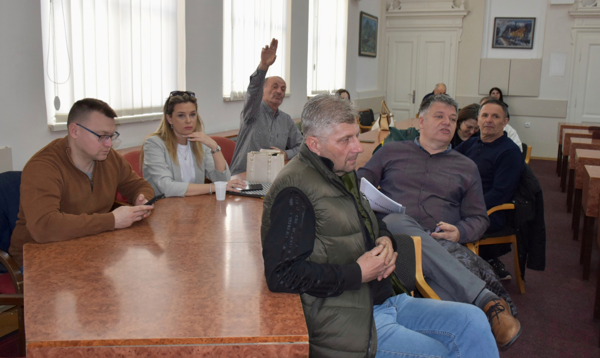 Седница СО за подршку пољопривердницима поново без кворума