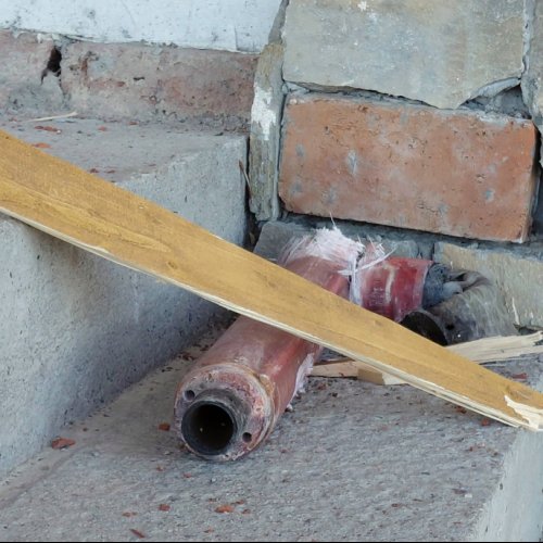 Protivgradna raketa probila krov kuće u Gornjem Adrovcu