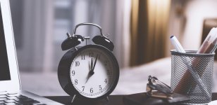 Sat otkucava, ali još nije kasno – Registruj se sada i čekaju te bonusi svakog dana!