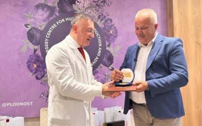 Uručena plaketa dr Tašetu Trpčevskom