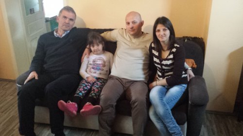 Посланик Милисављевић посетио породицу мале Анастасије