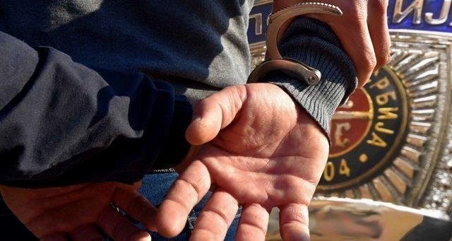 Ухапшен пљачкаш из Прокупља који је харао по радњама у алексиначкој општини