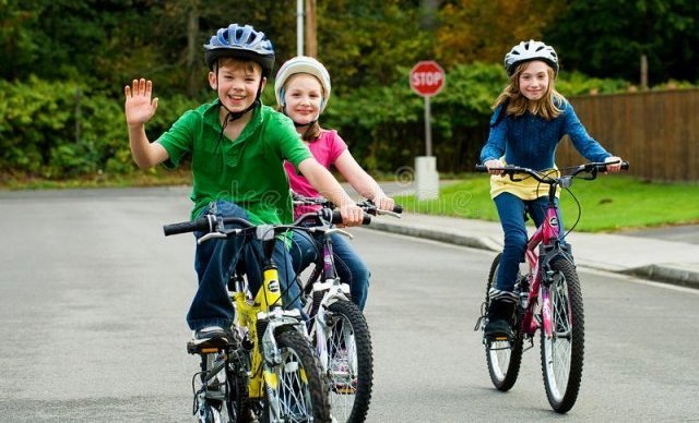 Бициклистичко такмичење у оквиру Дечје недеље
