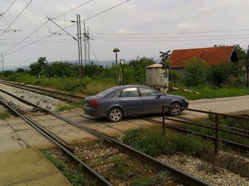 Blic: Haos kod Aleksinca zbog pokvarene rampe